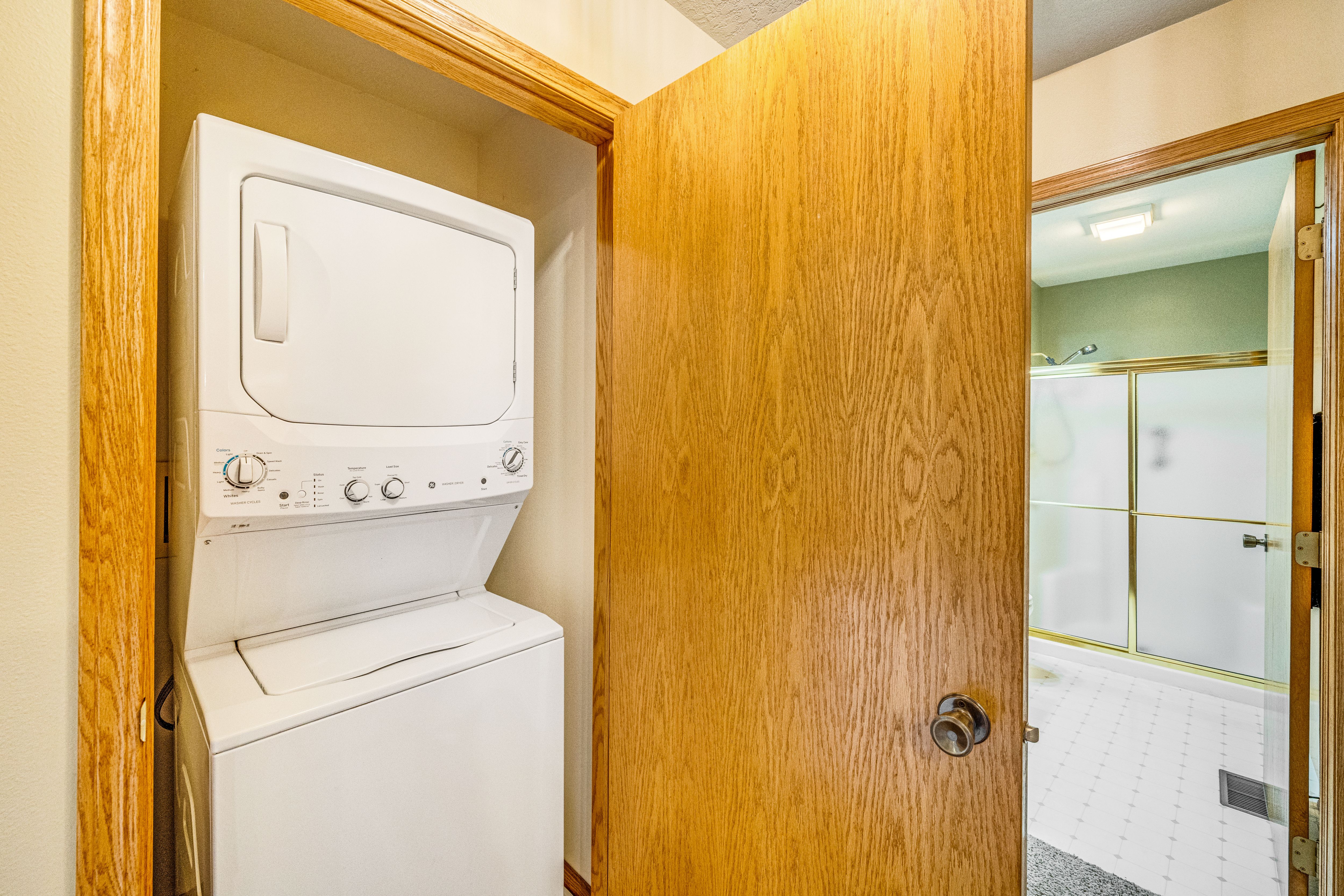 Listing Photo: 106 W Franklin Ave, Indianola, IA 50125-21